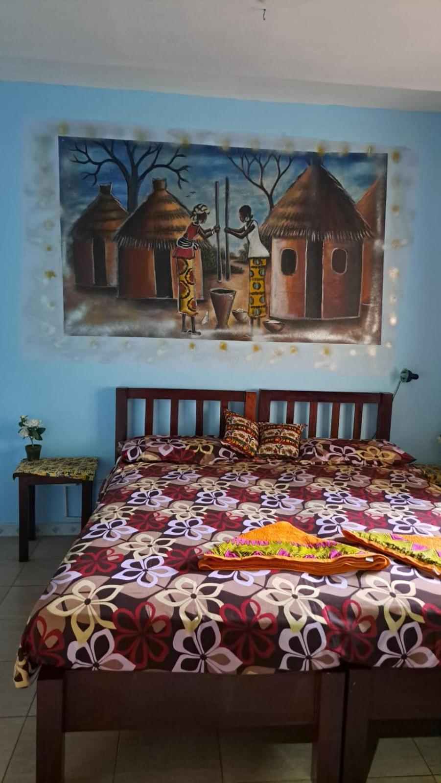 Casa Hotel Sinkiling Gambia سيريكوندا المظهر الخارجي الصورة